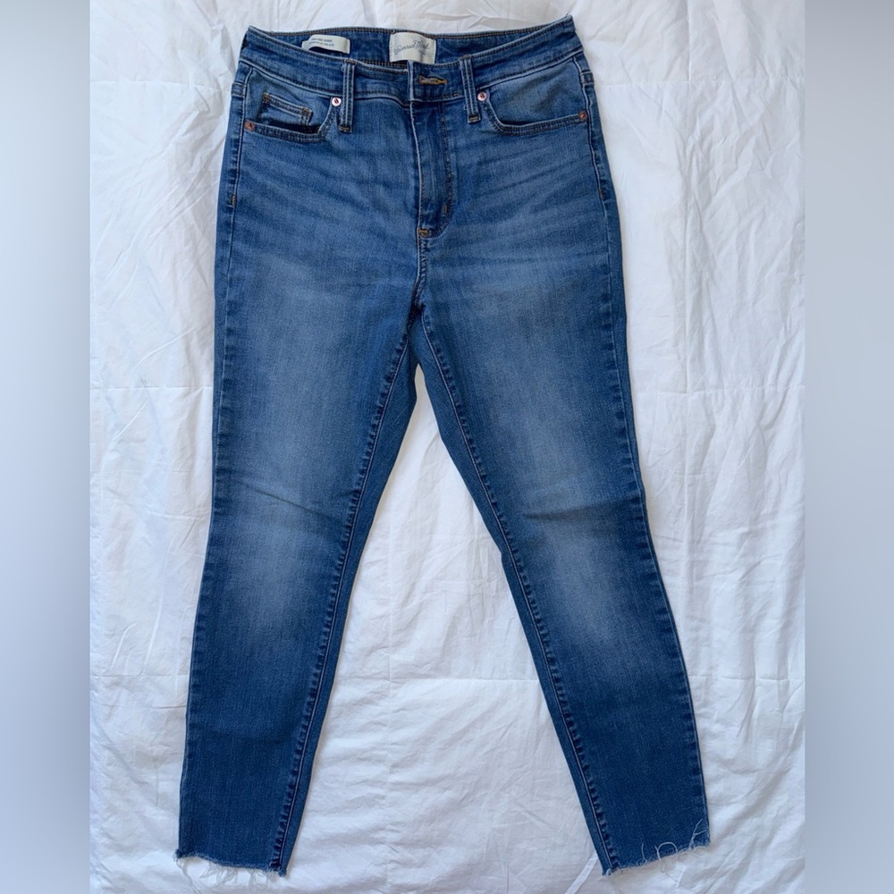 Universal Thread Blue High Rise Skinny Jeans